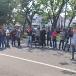 Foto 029 Mahasiswa aksi