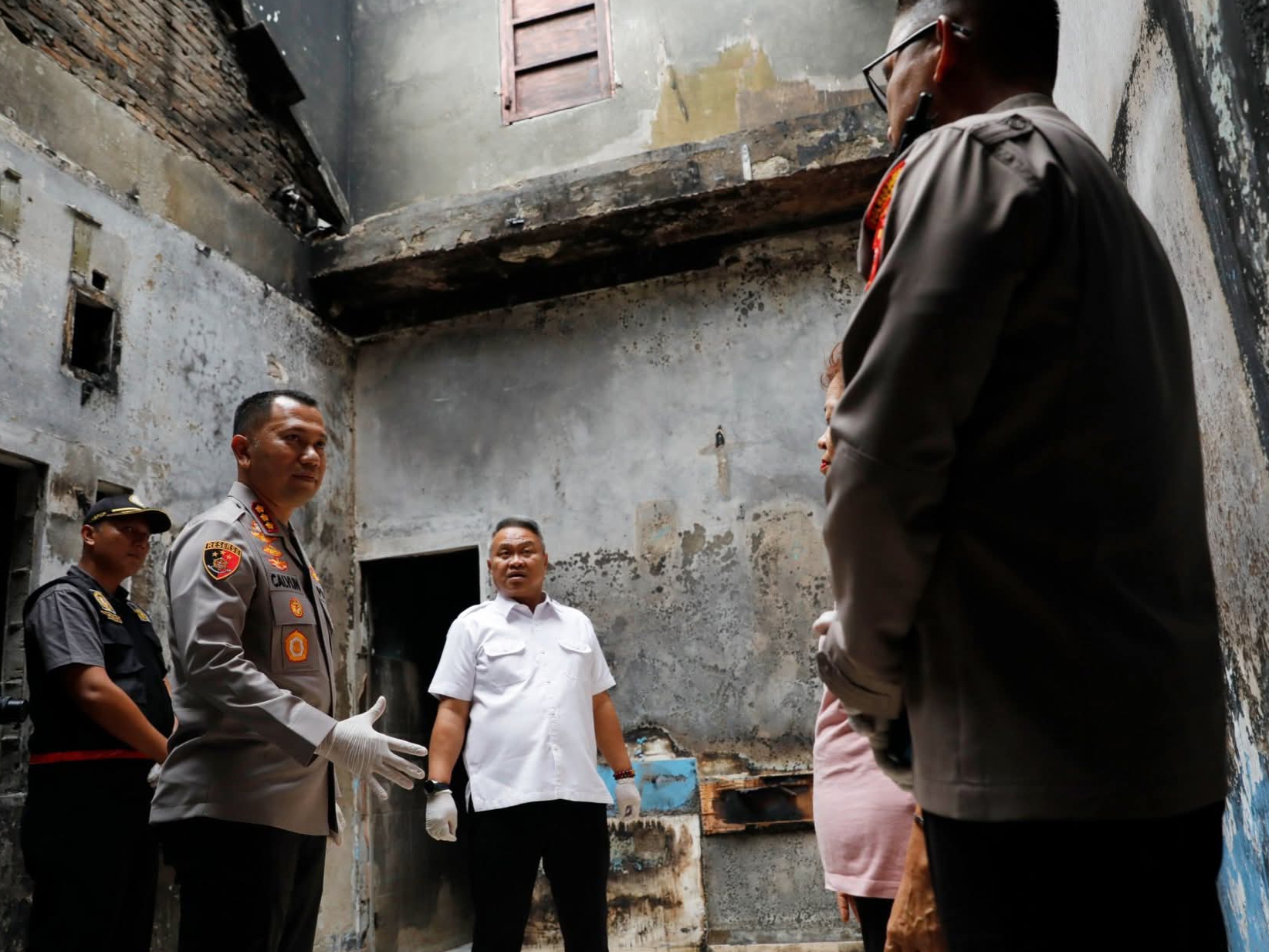 Puing-puing trumah milik PN Medan yang terbakar (Foto Ist/pnc)