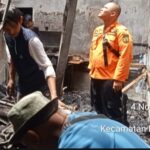 Puing-puing rumah Hakim Medan Yang dibakar otk (Foto Ist/pnc)