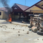 Warga Bakar Polsek Muara Batang Gadis, Begini Penjelasan Kapolres Madina! Foto Des20 madina bakar