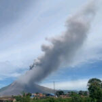 Foto Agus31 Sinabung meledak